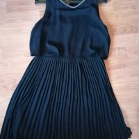 MANGO черна рокля плисе #размер M, снимка 1 - Рокли - 30316774