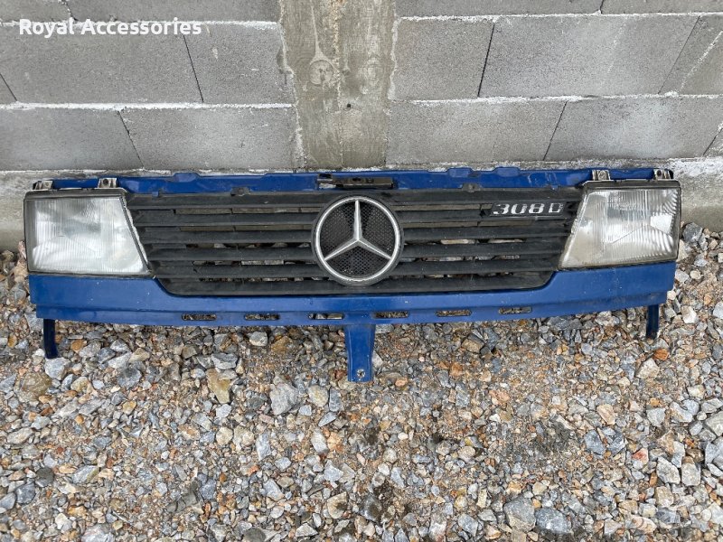 Фарове Решетка Маска Емблема за Мерцедес Спринтер, снимка 1