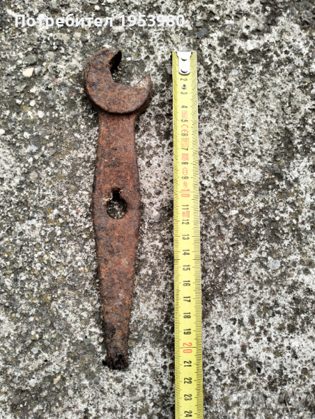 Стар гаечен ключ, снимка 1