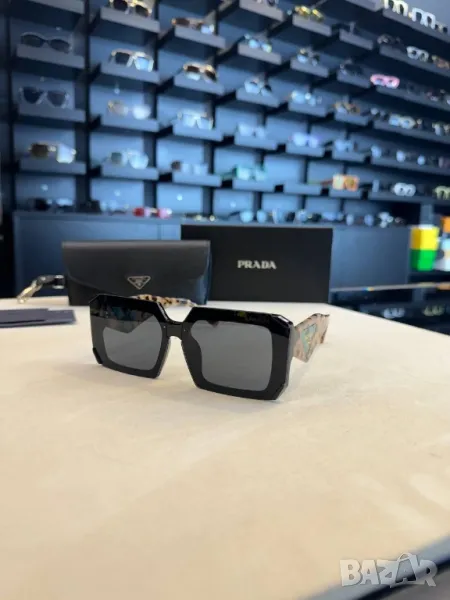 очила с калъф prada milano , снимка 1