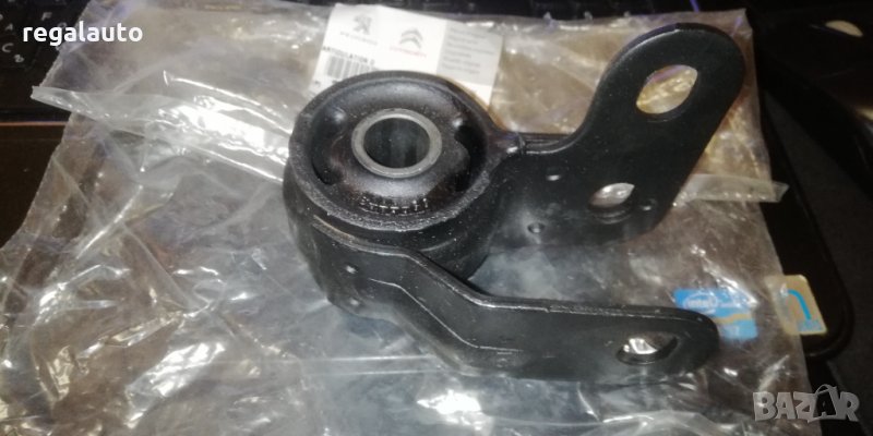 352382,Тампон,втулка преден носач десен CITROEN XANTIA 1.6-3.0 03.93-01.98, снимка 1