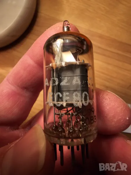 Радиолампа, радиолампи - ECF80 - нова - възстановете вашета вярна и дългослужила техника ., снимка 1