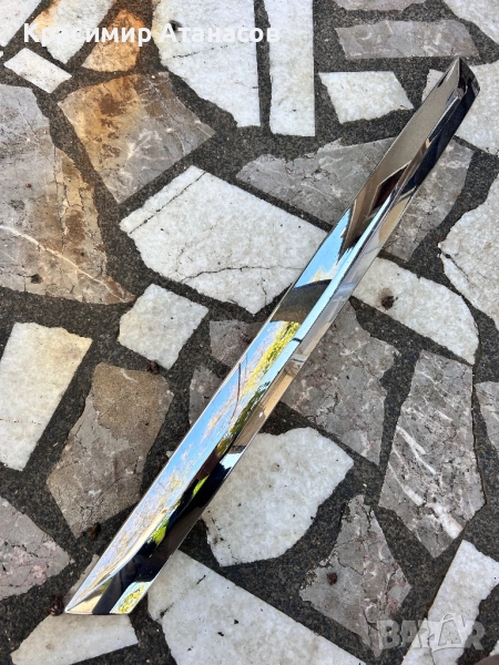 76801-05130. Лайсна заден капак за Тойота Авенсис T27 седан. 2012-2015г, снимка 1