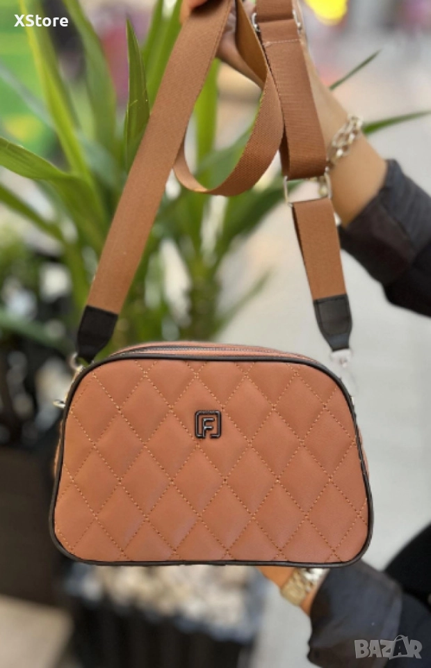 Капитонирана чанта с три отделения, снимка 1