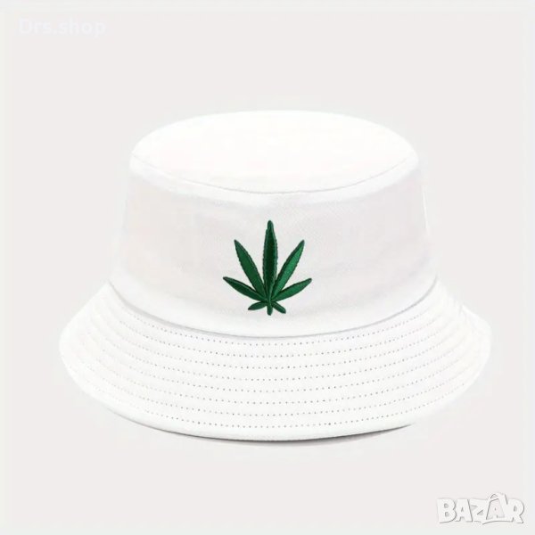 БЯЛА шапка тип идиотка изобразена марихуана, снимка 1