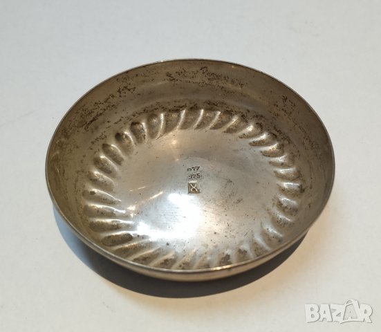 Сребърна купичка, снимка 1 - Антикварни и старинни предмети - 29935325