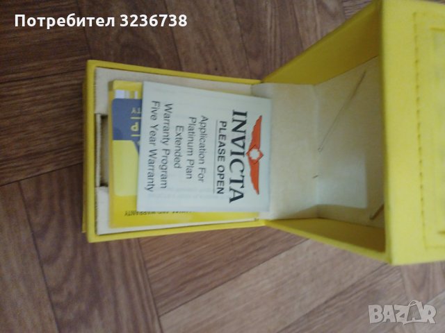 Часовник Invicta venom 2 reserve 1525 (цена нов 1995$), снимка 4 - Мъжки - 35165377