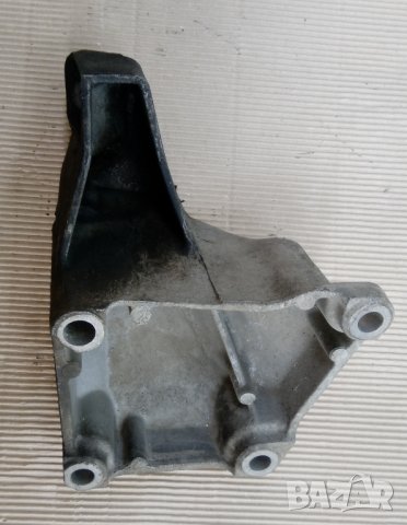 държач / лапа Audi 8D0199307G, снимка 2 - Части - 37046251