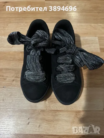 Обувки  guess оригинални 