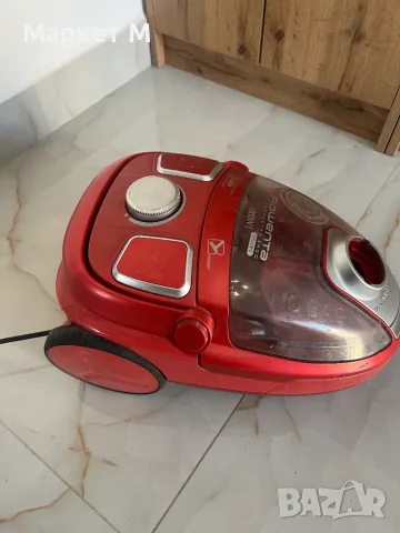 Прахосмукачка Rowenta Compacteo Ergo Cyclonic RO535321 – 1900W, снимка 2 - Прахосмукачки - 56122164