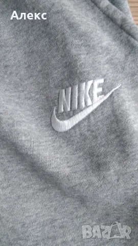 Nike - долнище 146-156 см, снимка 4 - Детски анцузи и суичери - 47582717