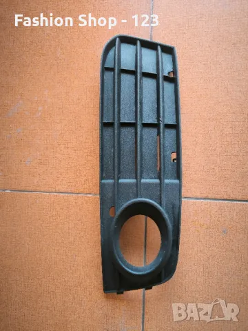 Решетка за броня AUDI а4 b8 дясна, снимка 2 - Части - 48778977