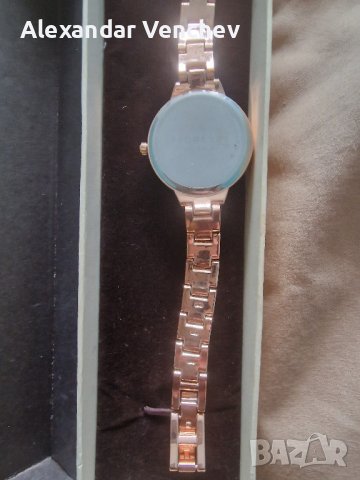 Fiorelli метален дамски часовник , снимка 2 - Дамски - 44385880