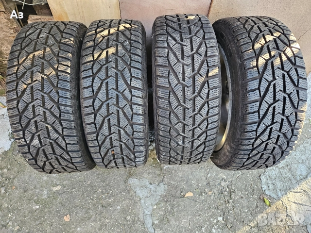 BMW 17" style 44 с зимни гуми RIKEN 225/45/17 dot: 2523, снимка 2 - Гуми и джанти - 52720920