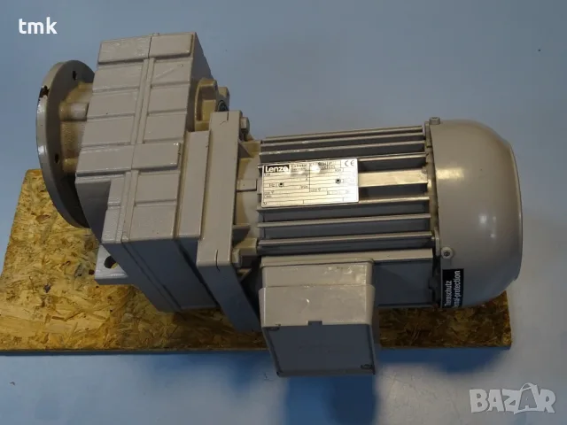 мотор редуктор с бъркалка Lenze 4481-Asten Gear Motor 0.75kW 23Nm, снимка 4 - Резервни части за машини - 55920312