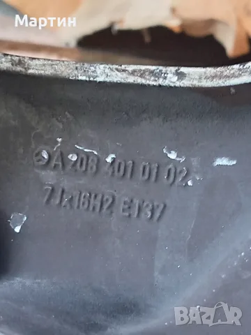 оригинални джанти мерцедес със зимни гуми, снимка 3 - Гуми и джанти - 56212999