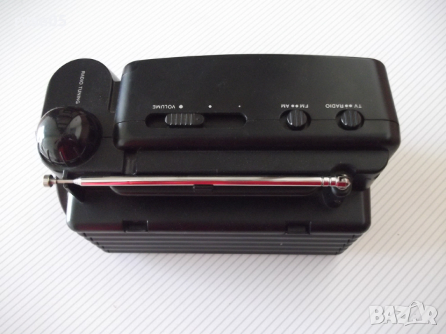 Телевизор "CASIO-AV-100-FM/AM 2 Band Radio Clock Television", снимка 12 - Телевизори - 44925956