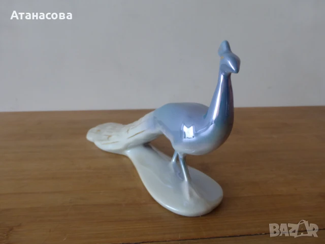 Българска порцеланова фигура Паун , снимка 2 - Декорация за дома - 50802399