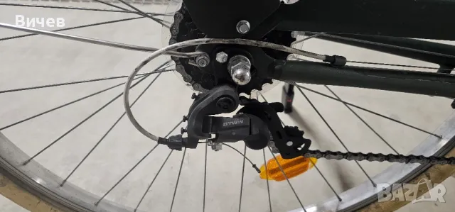 Продавам градски велосипед B- Twin ELOPS 520 28 цола, снимка 6 - Велосипеди - 50162307
