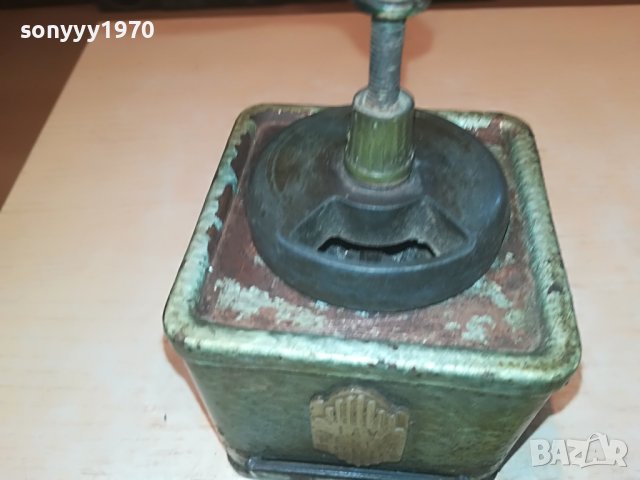 метална ретро мелница-внос холандия 2709221053, снимка 14 - Антикварни и старинни предмети - 38139016