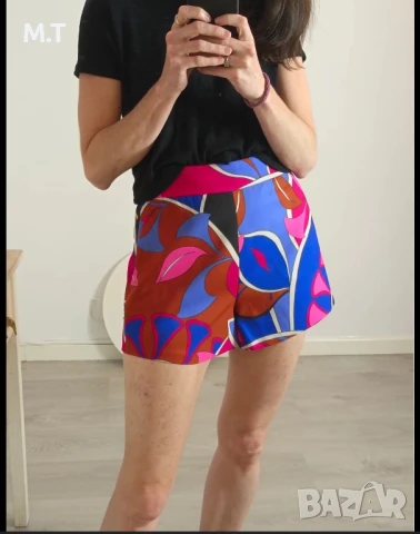 Нови къси панталонки Zara XS