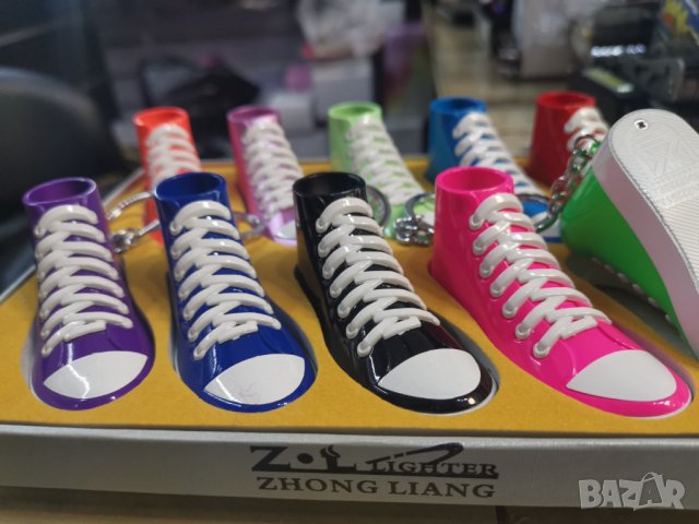 Запалка с формата на кецове , снимка 4 - Запалки - 37712279