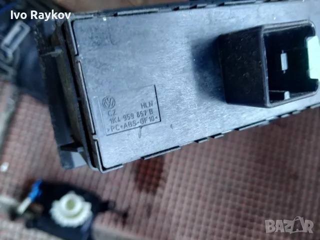 Ключ(Бутон), Стъклоповдигане VW Passat 7, 1K4 959 857 B , 1K0 959 585K, снимка 4 - Части - 48182525