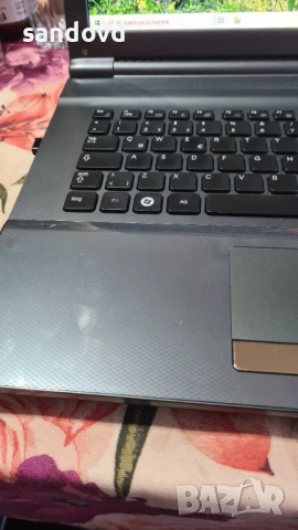 Голям лаптоп SAMSUNG RC-710 17инча цена 65евро, снимка 2 - Лаптопи за дома - 54008676