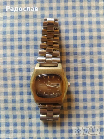 стар швейцарски часовник Atlantic