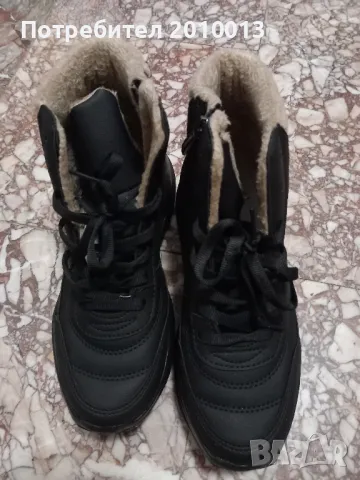 Зимни маратонки Найк , снимка 2 - Маратонки - 48466075