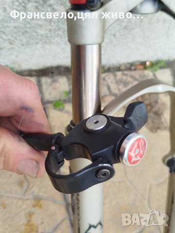 26 цола въздушна, заключваща вилка за велосипед колело marzocci с монтаж чело 44 , снимка 2 - Части за велосипеди - 52465595