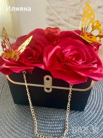 Букети от ръчно изработени сатенени рози, снимка 8 - Изкуствени цветя - 53143152