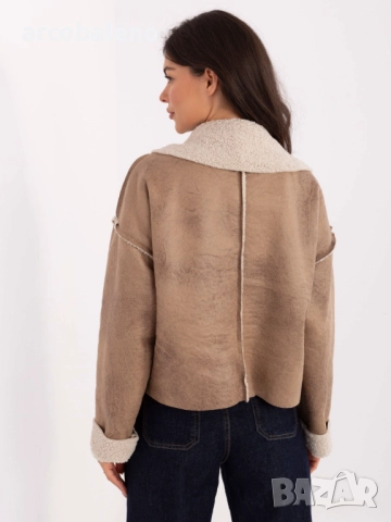 Дамско късо яке от еко кожа с подплата и имитация на джобове, 5цвята , снимка 7 - Якета - 51696789