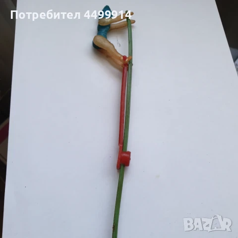 Механична пластмасова играчка от 80-те, Акробатска пръчка, снимка 4 - Колекции - 50984157