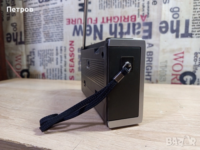 "Philips"300 Портативно Винтидж Радио , снимка 4 - Радиокасетофони, транзистори - 52914819