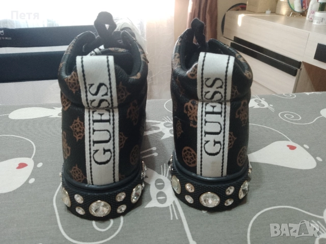 Дамски обувки GUESS, снимка 4 - Дамски ежедневни обувки - 51580747