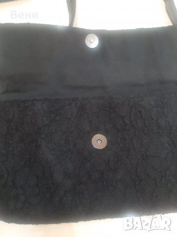 Дамска чантичка тип портмоне с дантела, снимка 3 - Чанти - 38372509