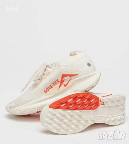 Мъжки Nike, Непромокаеми обувки Pegasus Trail 5 GTX за бягане, Бежов/Аленочервен/Крем, снимка 2 - Спортни обувки - 52105188