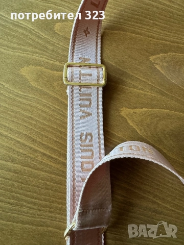 Дамска чанта, снимка 4 - Чанти - 52519221