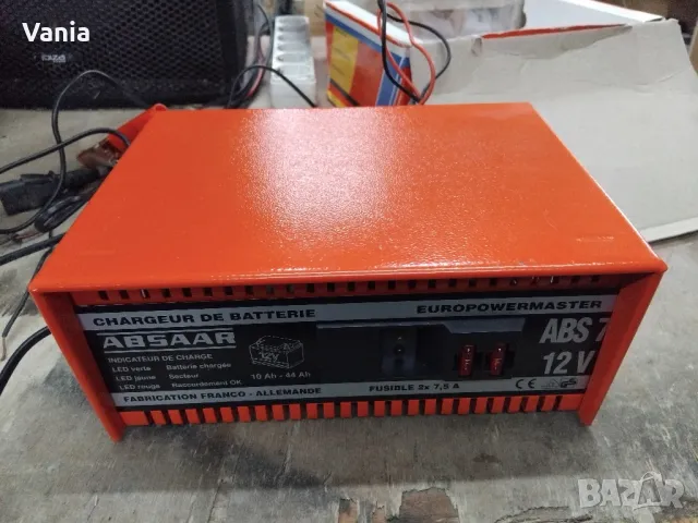 Зарядно за акумулатор 