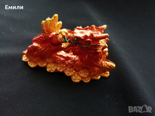 Сувенир малка статуетка червен китайски дракон с монети , снимка 6 - Статуетки - 44465433