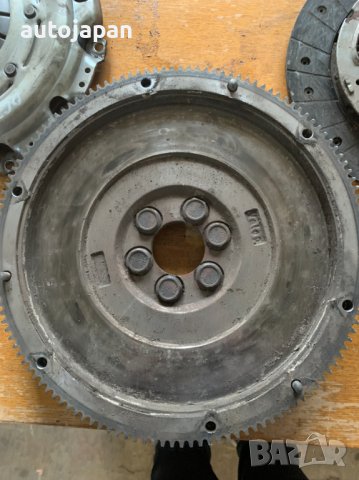 Твърд маховик и комплект съединител Vag Group 1.9TDI Valeo, снимка 2 - Части - 40343321