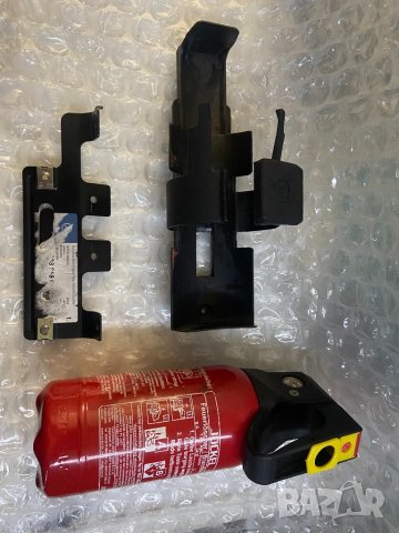Авариен немски пожарогасител комплект за вграждане под седалка със стойка и кутия мерцедес w203 w204