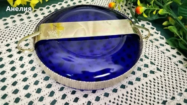 Съд от цветно синьо стъкло , снимка 5 - Чинии - 50755344