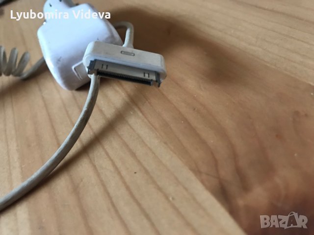 Зарядно за iPad 3 и 4 за автомобил, снимка 2 - Зарядни за кола - 34218181