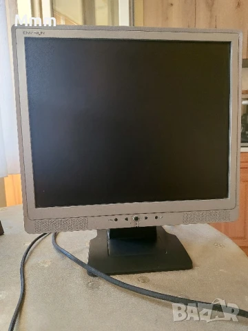 LCD Монитор 19 инча Envision L905A