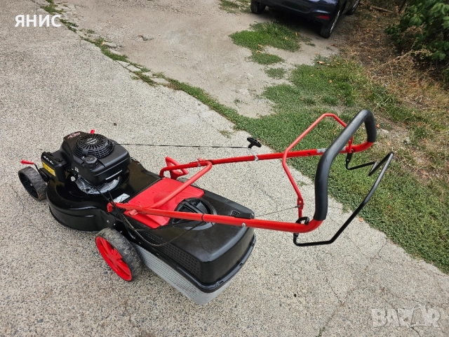САМОХОДНА КОСАЧКА HONDA, КАТО НОВА , снимка 6 - Градинска техника - 51840474