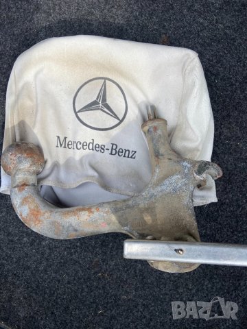 Оригинална кука на теглич от мерцедес 190 124 и други, снимка 1