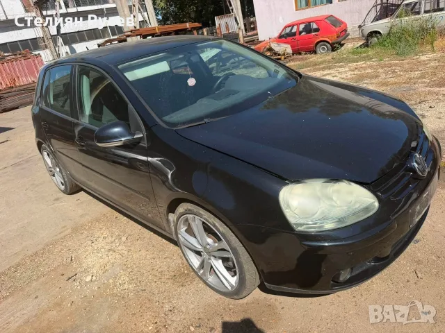 vw golf 5 2.0tdi  140 кс BKD DSG  , без документи / цяла за части -цена 1 300 евро -бракувана и се п, снимка 11 - Автомобили и джипове - 55769234