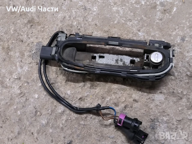 Основа предна лява дръжка врата за Ауди А3 Audi A3 S3 8L 8L4837063A